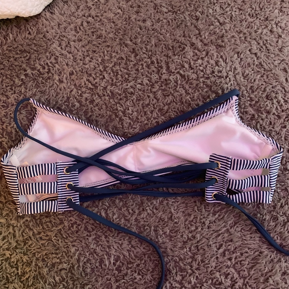 bikini top - Picture 2 of 2